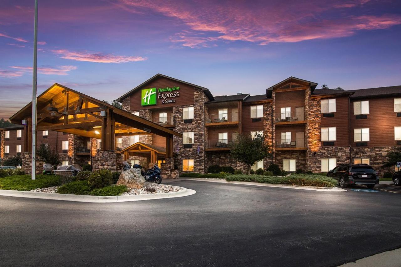 Holiday Inn Express & Suites Custer-Mt Rushmore Buitenkant foto