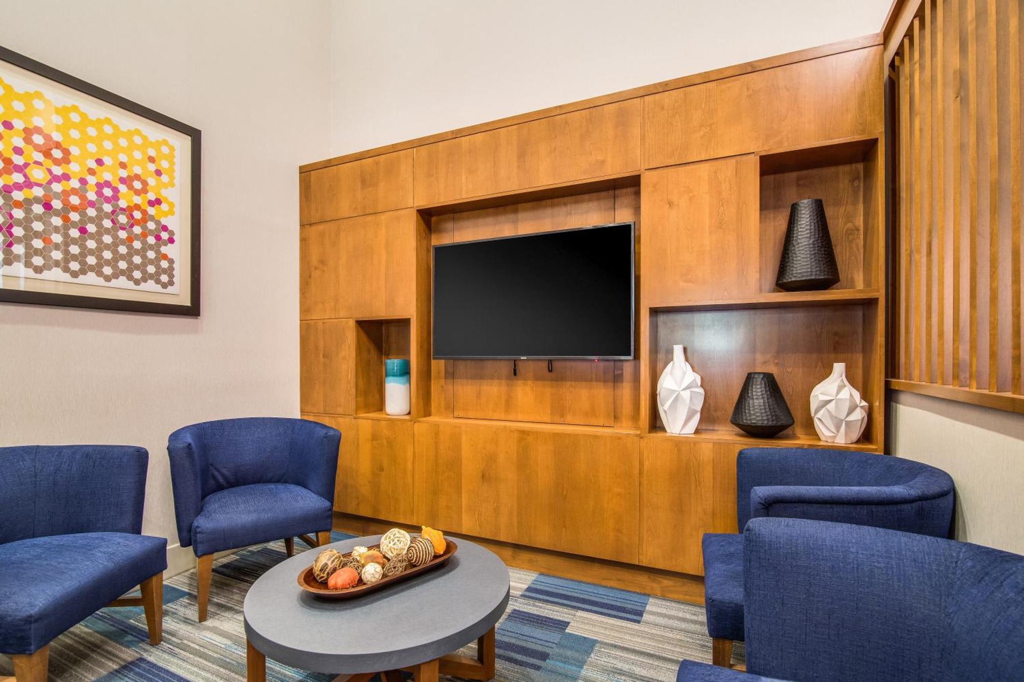 Holiday Inn Express & Suites Custer-Mt Rushmore Buitenkant foto